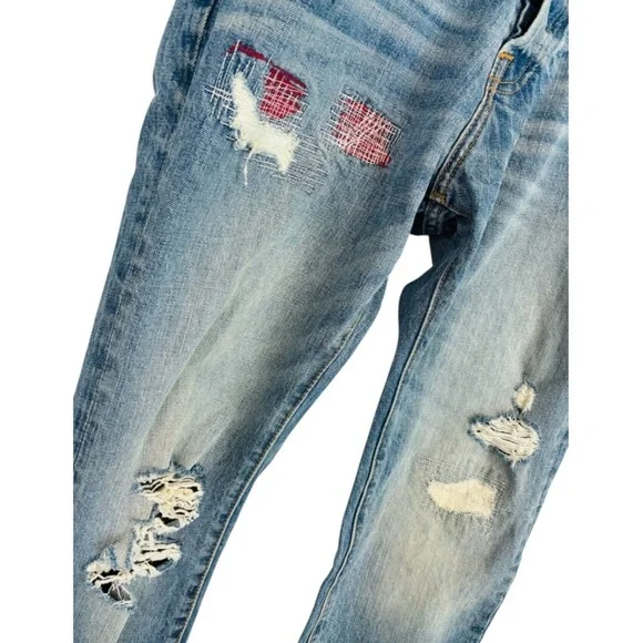 Abercrombie & Fitch Men’s Distressed Skinny Jeans with Patchwork Accents - Picture 7 of 13